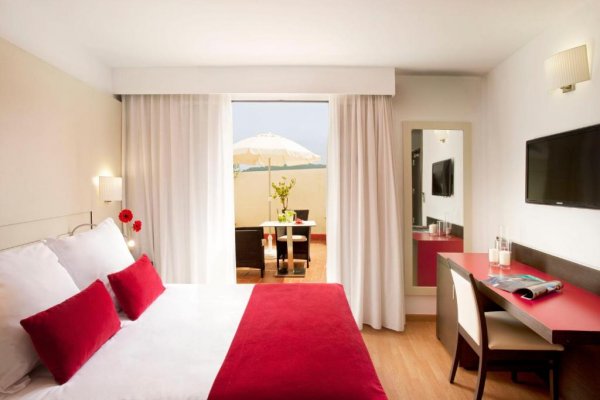Grupotel Gravina, Barcelona