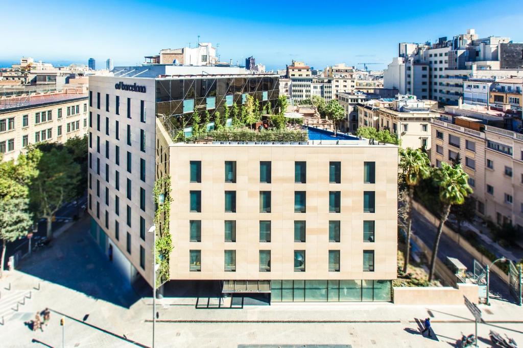 Ocean Drive Barcelona propose des chambres climatisées avec télévision par satellite à écran plat dans le quartier de l'Eixample à Barcelone.