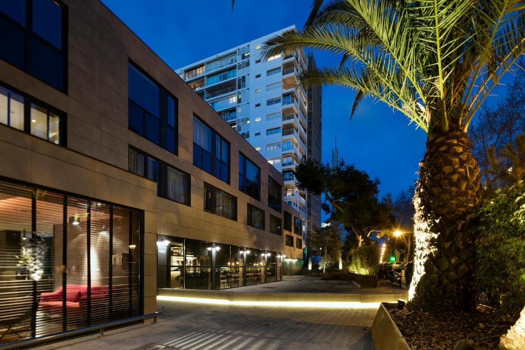 Situated in Barcelona’s Pedralbes neighbourhood, Upper Diagonal offers modern accommodation with free WiFi and a gym just 1 km from the Camp Nou football...