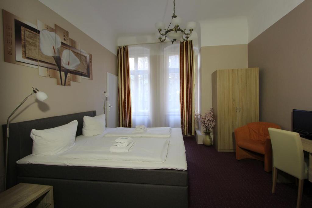 Located in a 19th-century building, this hotel is centrally located in the Kreuzberg district of Berlin.