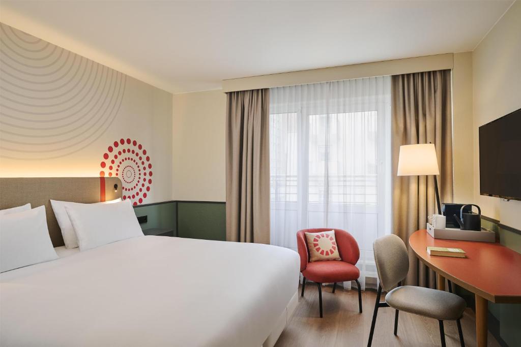 Conveniently situated in the Lichtenberg district of Berlin, iStay by NH Berlin City Ost Hotel is located 3.7 km from East Side Gallery, 4.