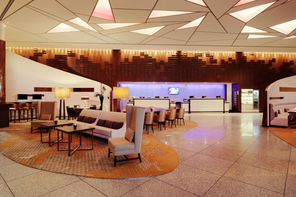 This lifestyle hotel offers elegant accommodation just 600 metres from Berlin's Tiergarten Park.