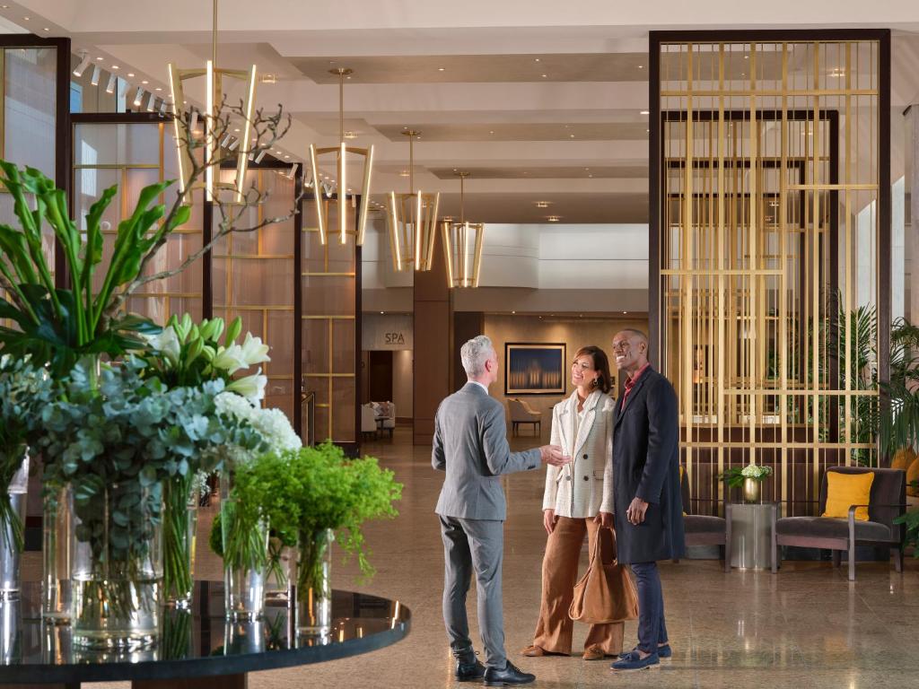 Conveniently situated in Berlin, InterContinental Berlin by IHG provides air-conditioned rooms, a fitness centre, free WiFi and a terrace.