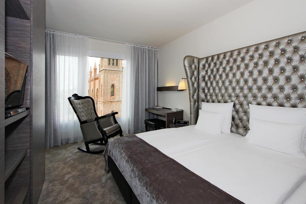 Well situated in the centre of Berlin, ARCOTEL John F Berlin offers air-conditioned rooms, a fitness centre, free WiFi and a terrace.