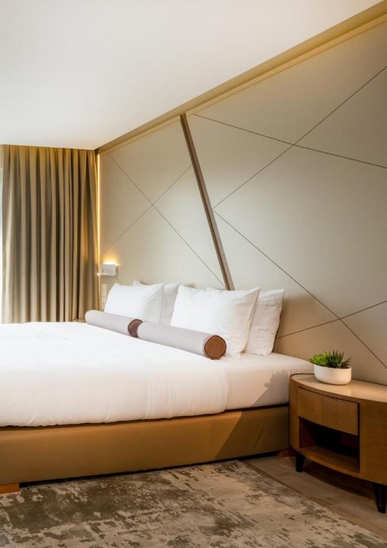 Situated in Berlin, Hotel Klassik Berlin has a garden, terrace, bar, and free WiFi throughout the property. The property is set 3.
