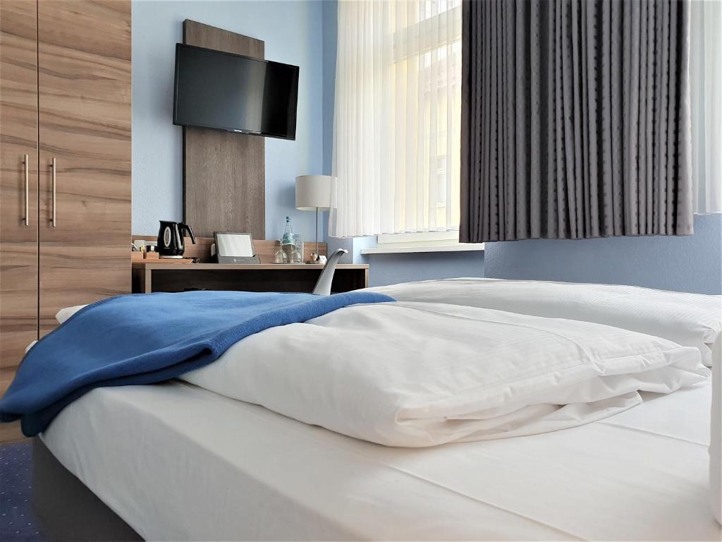 This Feng Shui hotel in the lively Prenzlauer Berg district of Berlin is just a 10 minutes’ walk from the Volkspark Friedrichshain.