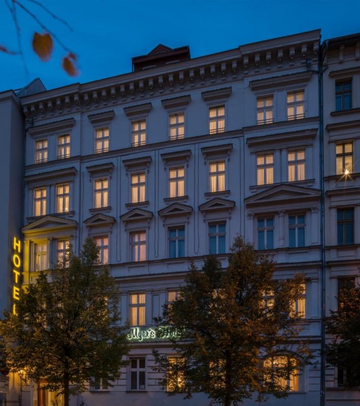 This 4-star boutique hotel is in a historic building in the trendy Prenzlauer Berg district of Berlin, within 10 or 15 minutes of the city centre by public...