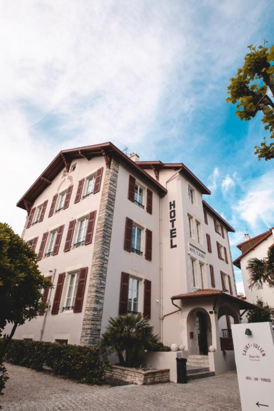 Set within peaceful gardens just a two-minute walk from central Biarritz, Hotel Saint Julien occupies a 19th-century family residence.