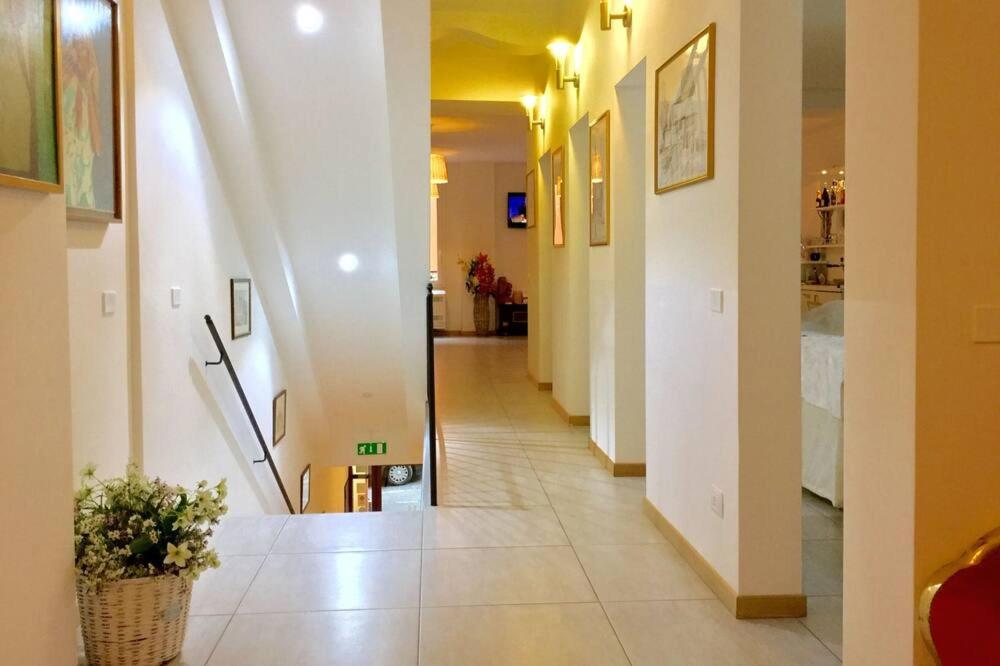 Set in the heart of Bologna, Buon Hotel Bologna Centro - Affittacamere - Self Check-In is just 400 metres from Piazza Maggiore square.