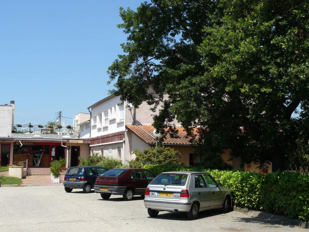 Situat într-un parc plin de copaci şi oferind o terasă spaţioasă mobilată, Hotel Chantafred este situat în Pessac, cu Aeroportul Bordeaux Merignac într-o zonă...