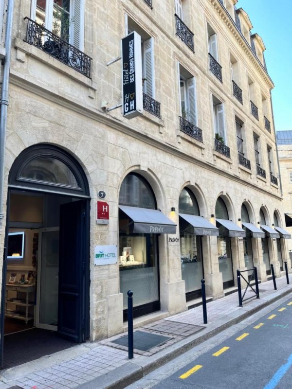 Hotelul des Grands Hommes este situat în Bordeaux.