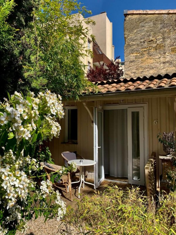 Set in an 18th-century mansion La Maison du Lierre was named after the 200 years old ivy covering its terrace.