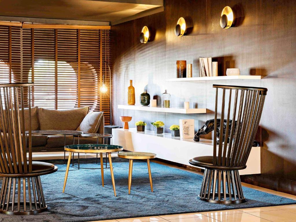Located near Bordeaux Lac, at the gates of Bordeaux's vineyards and a 15-minute tram ride from the centre of town, the stylish Pullman Bordeaux hotel has a...