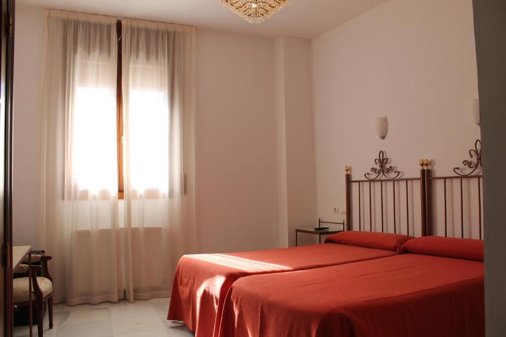 Hotel Don Paula is situated in Córdoba’s historic centre, in a small square near the beautiful Iglesia de la Trinidad.
