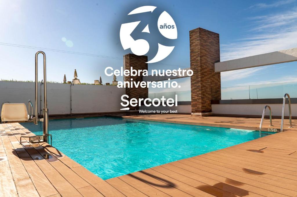 Sercotel Córdoba Medina Azahara está situado a 10 minutos a pie del centro de Córdoba y su barrio judío.