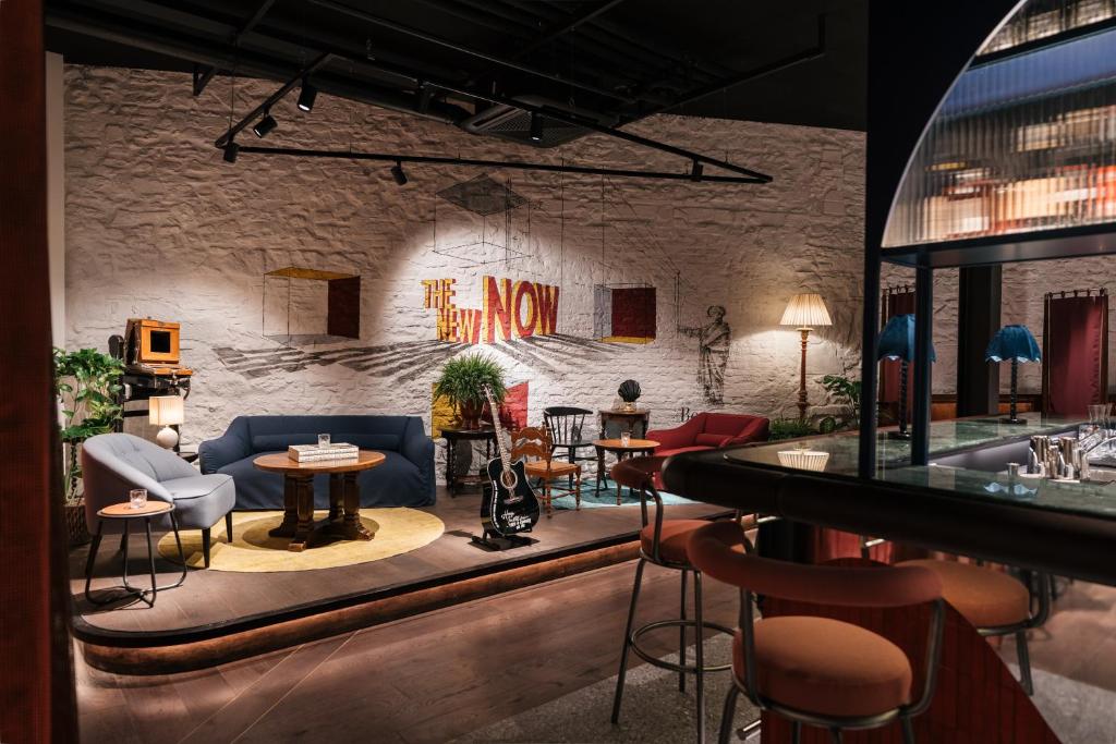 Das Ruby Bea Hotel Florence begrüßt Sie in Florenz, weniger als 1 km von der Accademia Gallery entfernt.