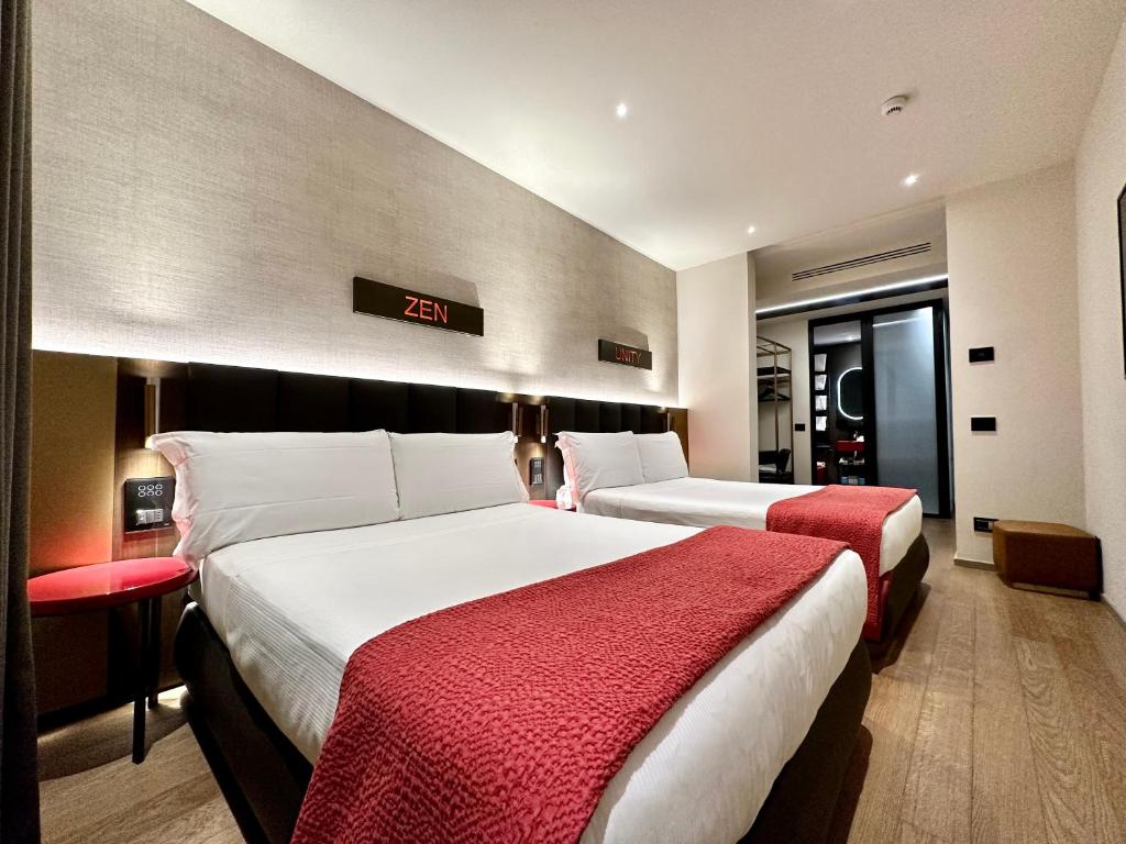 O Market Urban Hotel está idealmente localizado a 200 metros da Estação Ferroviária de Santa Maria Novella e a 450 metros do Centro de Exposições Fortezza Da Basso.