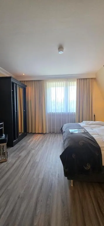 Photo 27/42