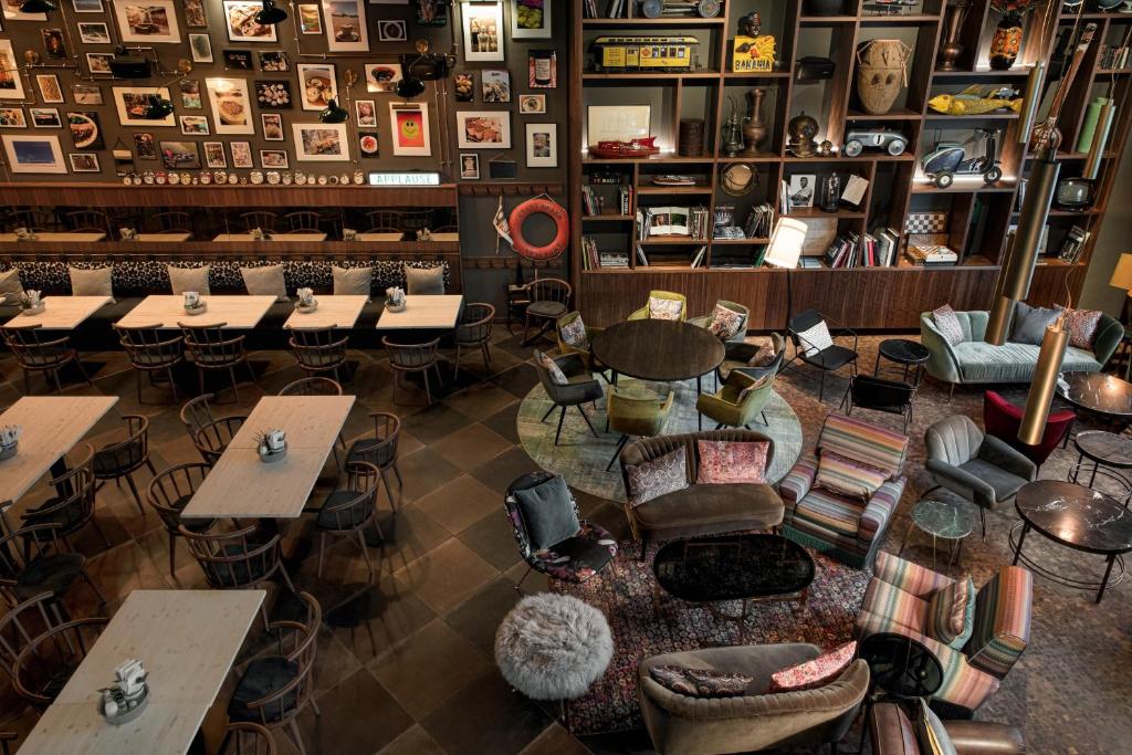 Photo 32/45