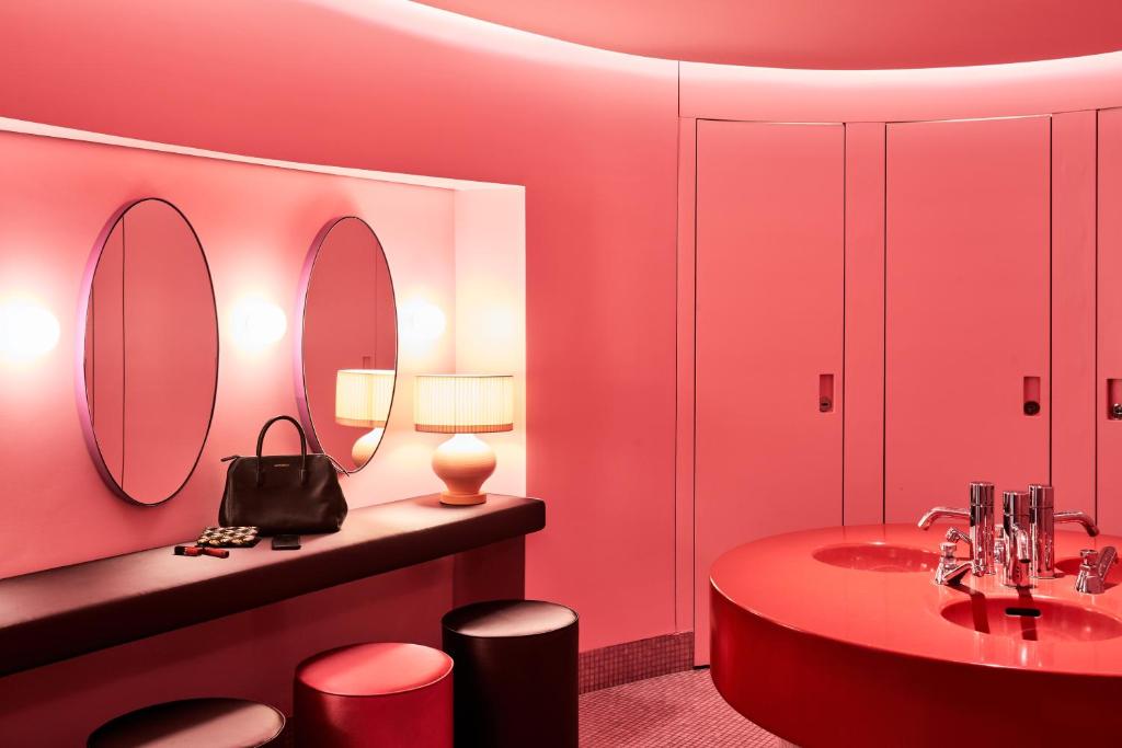 Photo 37/54