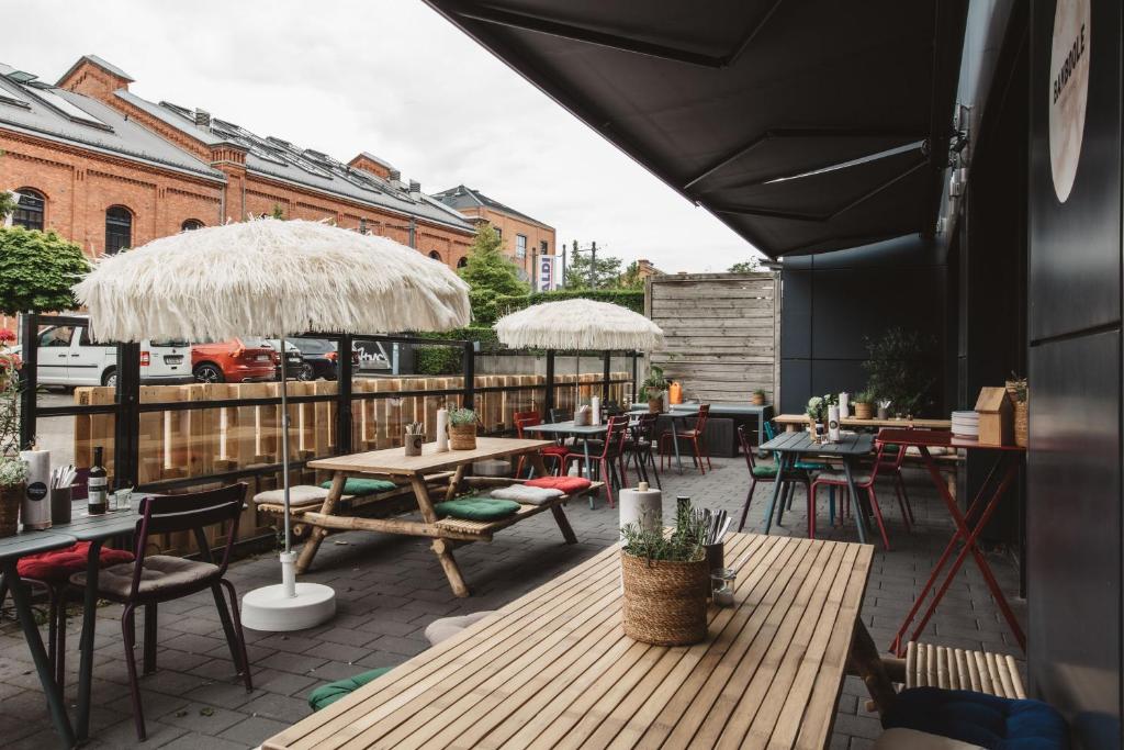 Photo 50/96