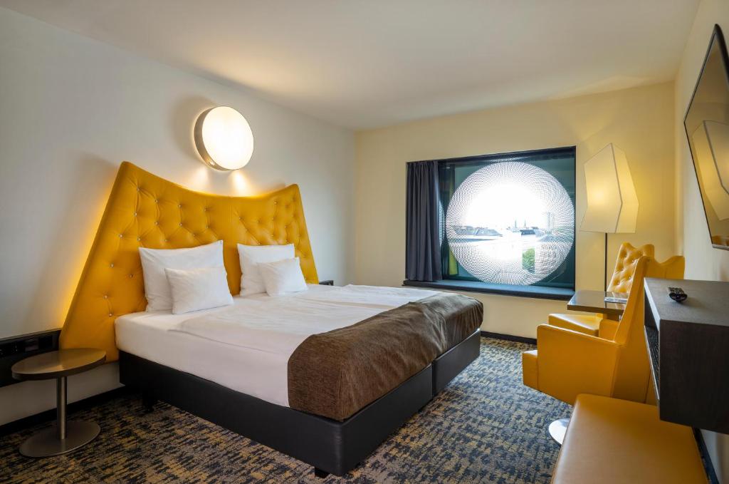 This  4-star hotel enjoys a central location in Hamburg’s lively St Pauli district.