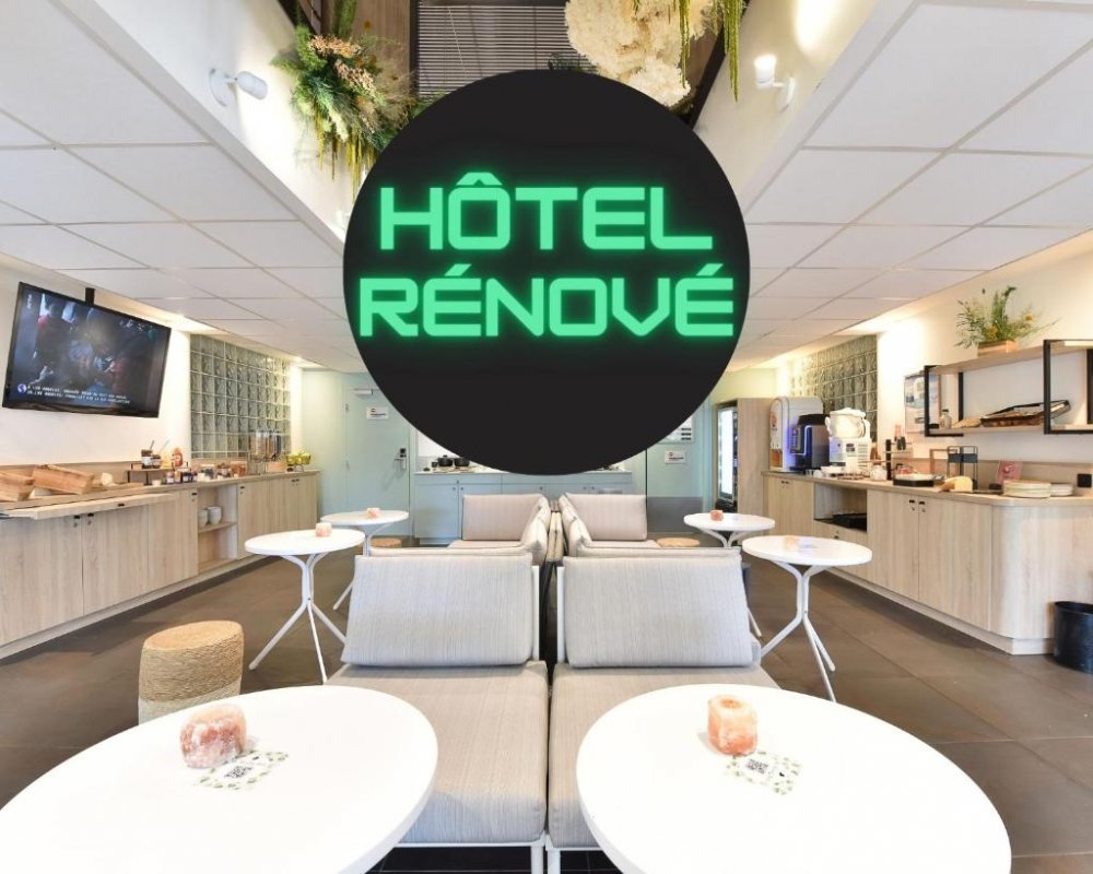 Situated just 1 km from the old harbour and the train station of La Rochelle, Hôtel Kyriad La Rochelle Centre Ville welcomes you in a modern setting.