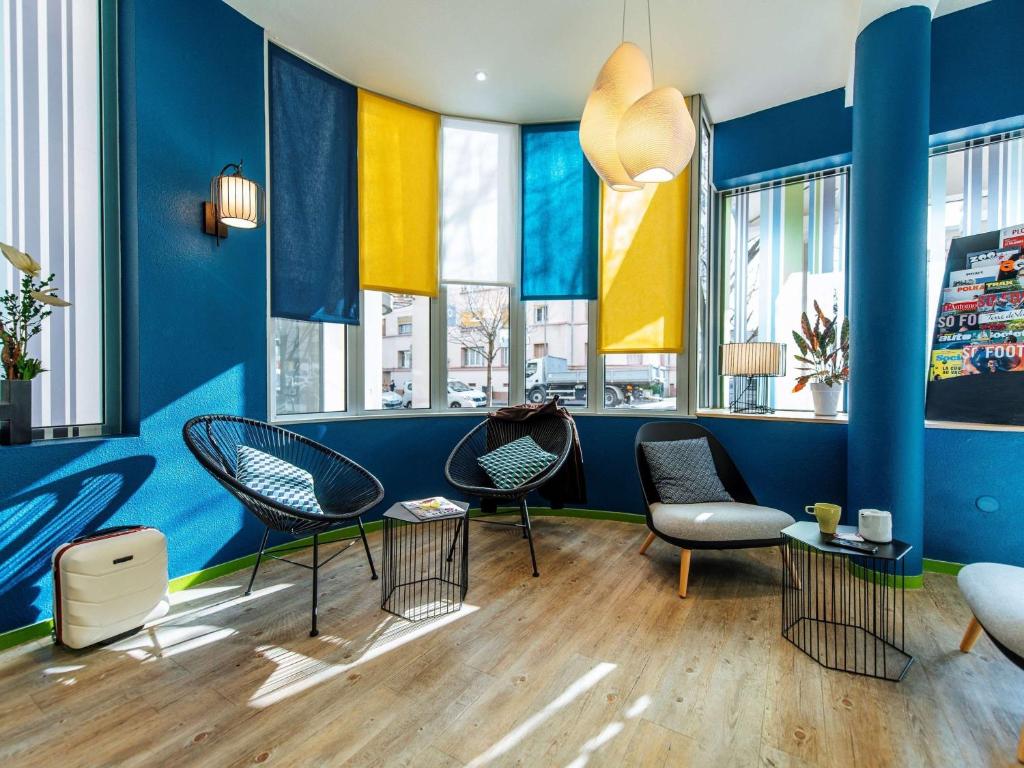 Hotelul Ibis Styles Lyon Croix Rousse este situat în centrul Lyon-ului, în zona Croix Rousse.