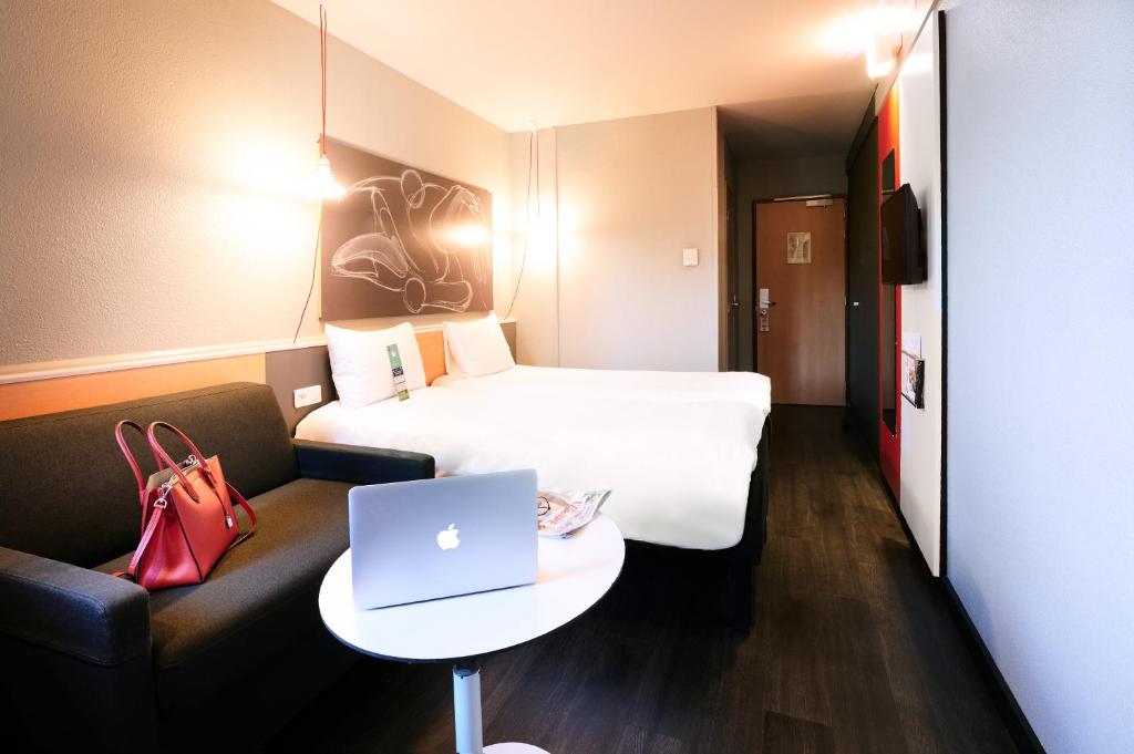 ibis Lyon Gerland Musée des Confluences, Lyon