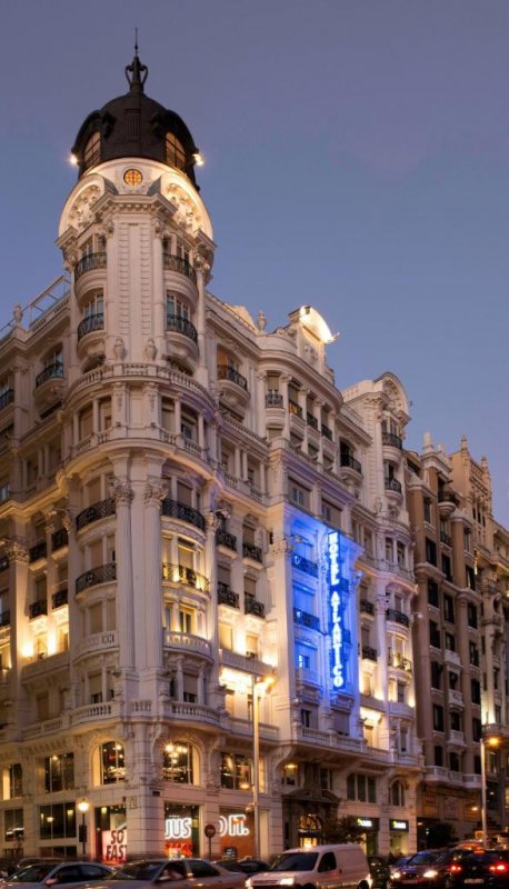 Located on Madrid’s Gran Vía, next to Callao Metro Station and just 500 metres from the Puerta del Sol, Hotel Atlántico offers air-conditioned rooms with...