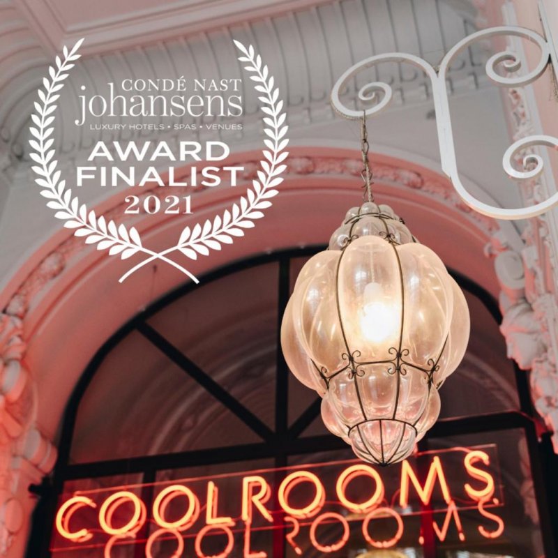Situated in Madrid, 800 metres from Puerta del Sol, CoolRooms Palacio de Atocha features accommodation with a restaurant, private parking, a bar and a...
