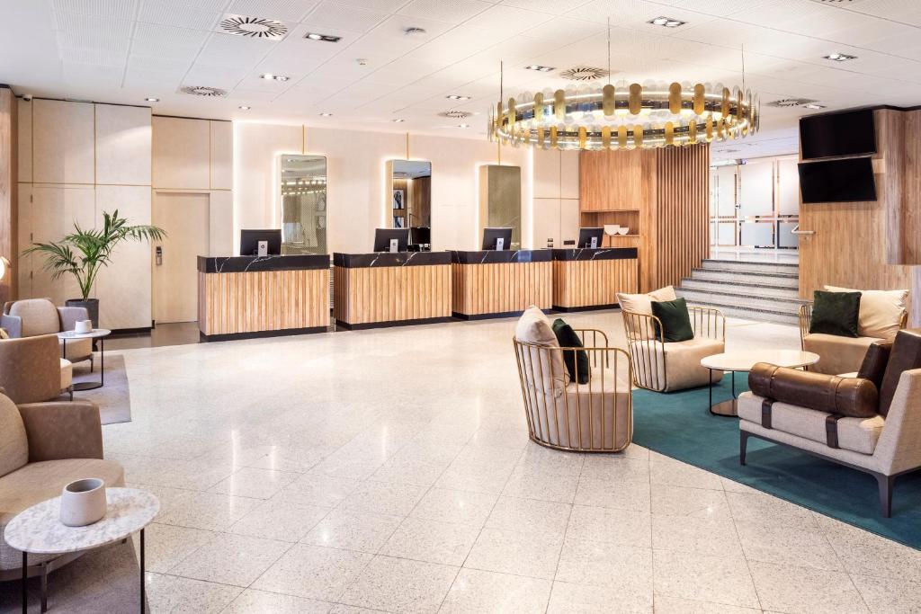 Located just off the A2 Motorway, this hotel is 15 minutes’ drive from central Madrid.