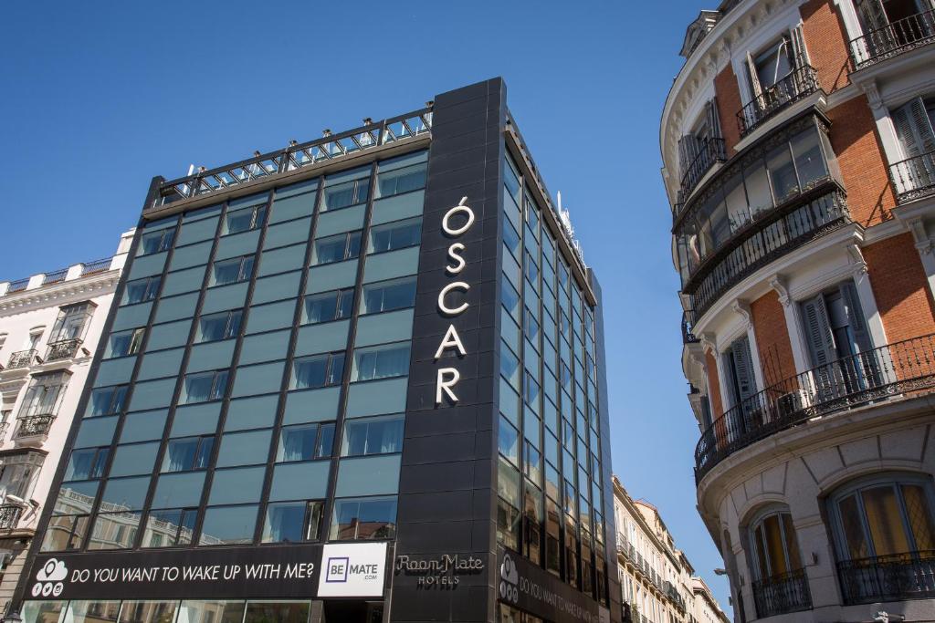 Room Mate Oscar is a stylish hotel located in central Madrid, between Gran Via and the Chueca district.