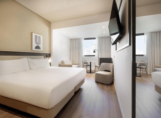 Hotel Málaga Alameda Centro Affiliated by Meliá, Málaga
