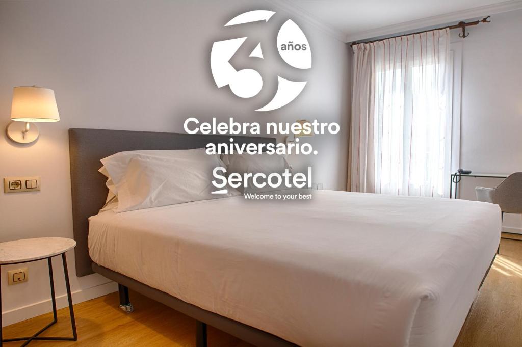 Acest hotel confortabil în centrul istoric al Málaga este vizavi de celebrul Tribuna de los Pobres, în cazul în care oraşul are loc sărbători de Paşti.