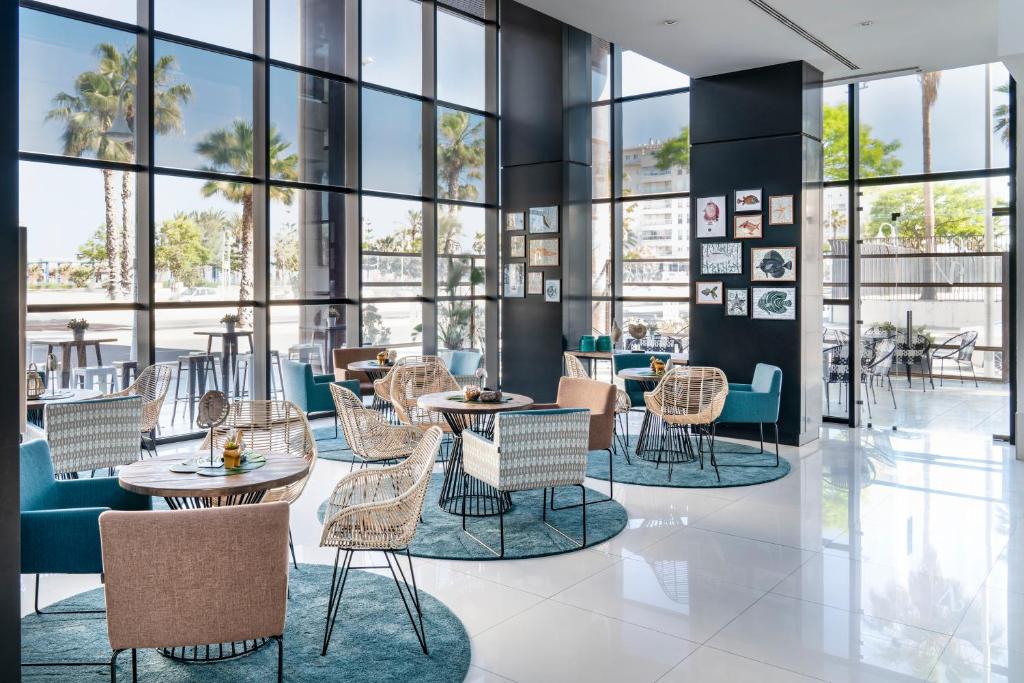 Situated on Málaga’s seafront promenade, this design hotel offers views over San Andres Beach and the Mediterranean Sea.