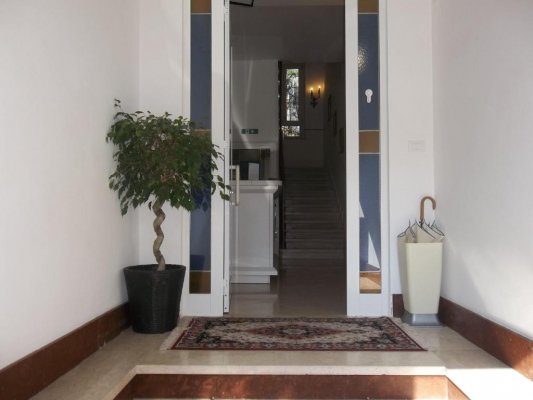 Hotel Amalfi, Milan