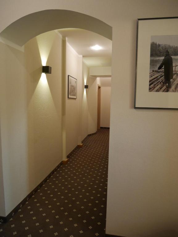 Photo 33/45