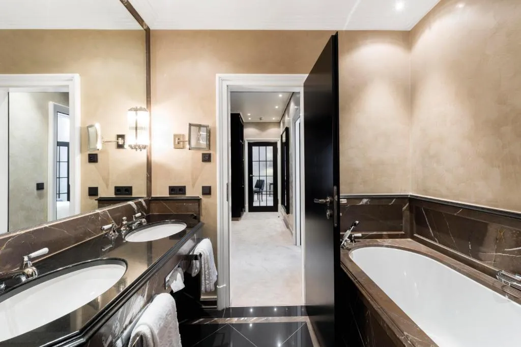 Photo 69/70