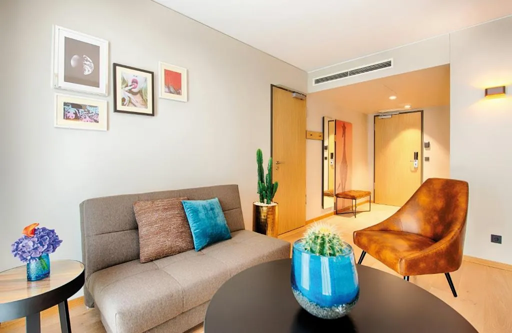 Photo 25/45