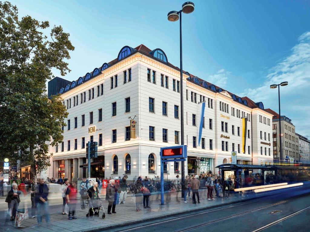 25hours Hotel The Royal Bavarian, Munich