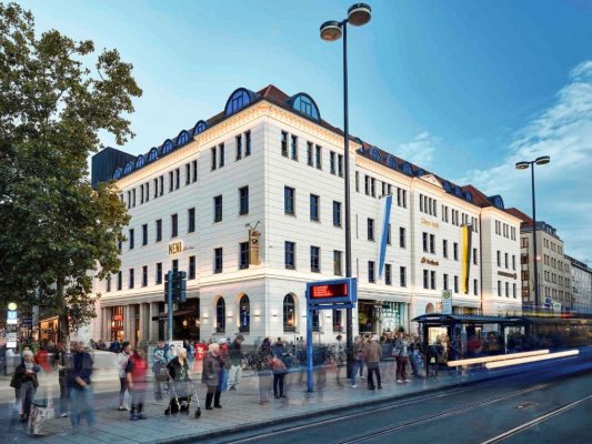 25hours Hotel The Royal Bavarian, Munich