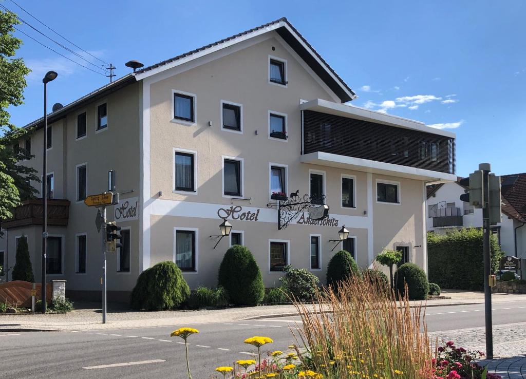 Anderschitz Landhotel, Neufarn