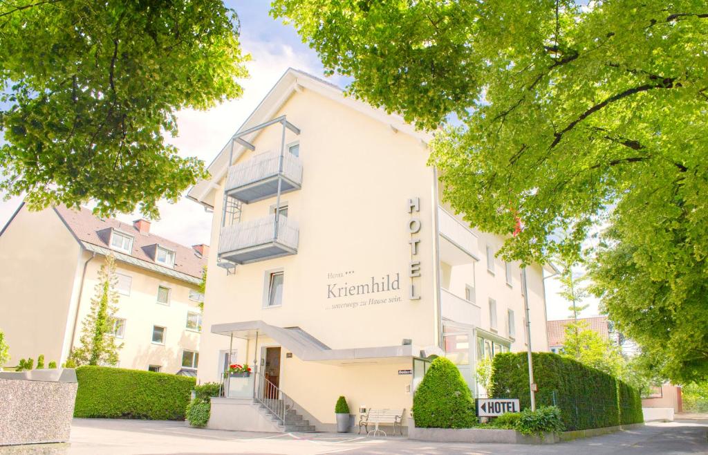 Hotel Kriemhild am Hirschgarten, Munich