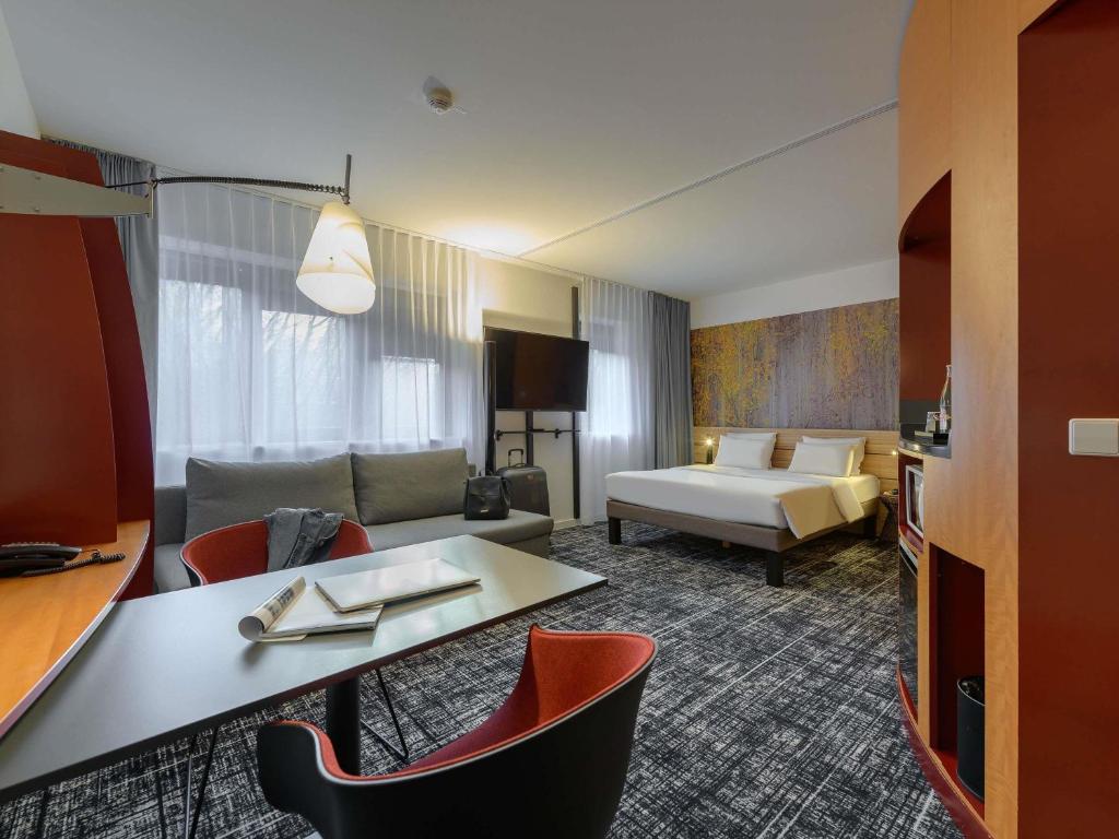 Novotel Suites München Parkstadt Schwabing, Munich