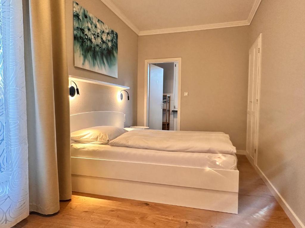 Hotel Villa Solln - free parking, Munich