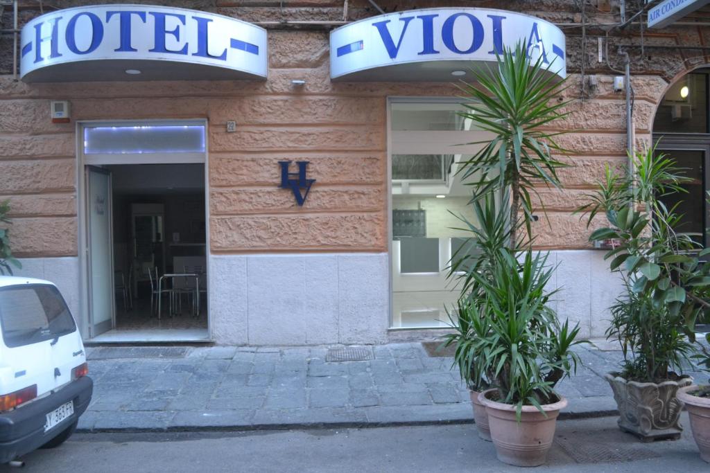 Albergo Viola, Naples