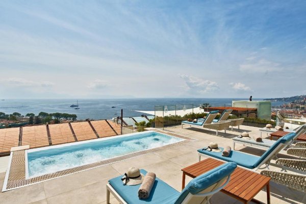 De Bonart Naples, Curio Collection By Hilton, Naples