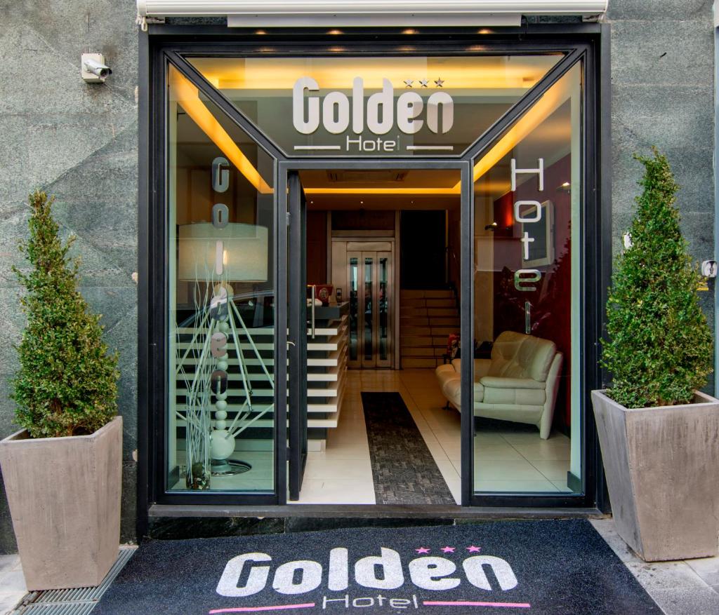 Golden Hotel, Naples