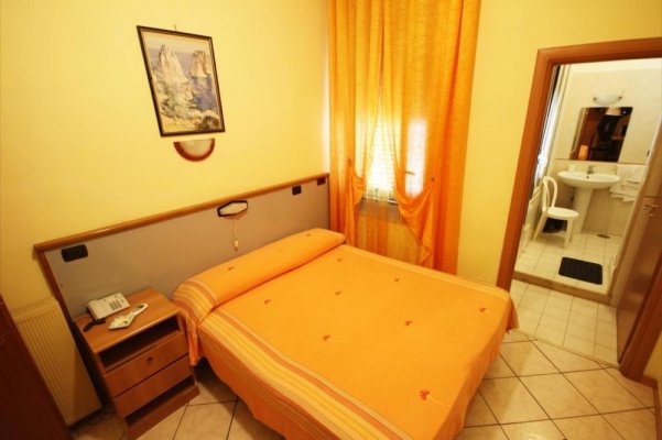 Hotel Casanova, Naples